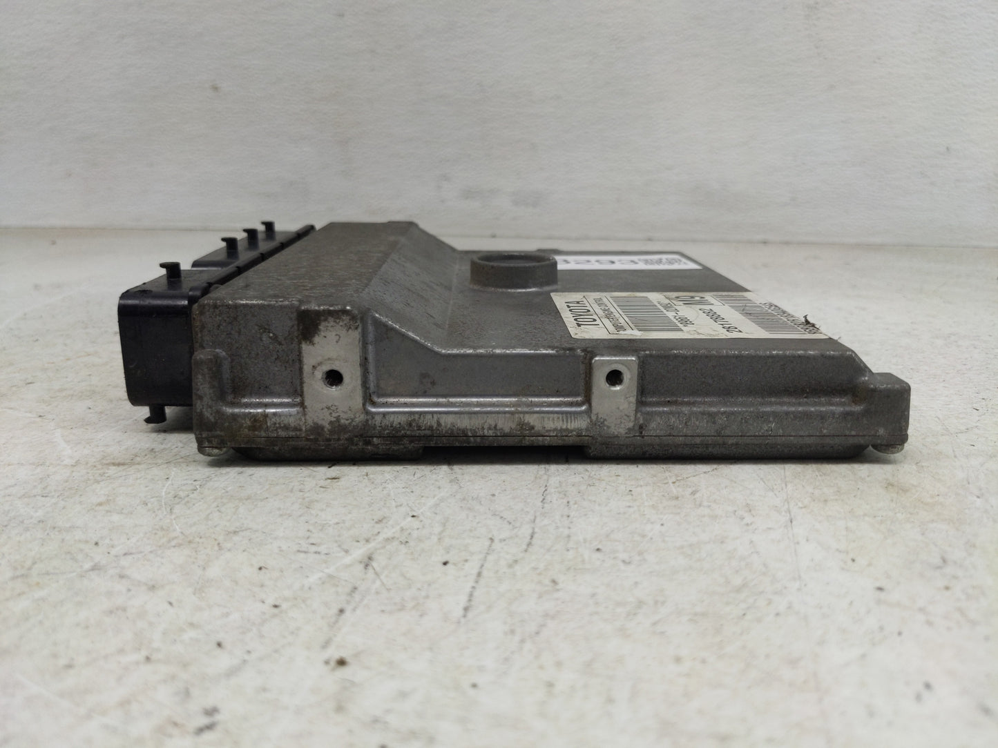 2009-2010 Toyota Corolla PCM Engine Control Computer ECU ECM PCU OEM P/N:89661-02M92 Fits Fits 2009 2010 OEM Used Auto Parts