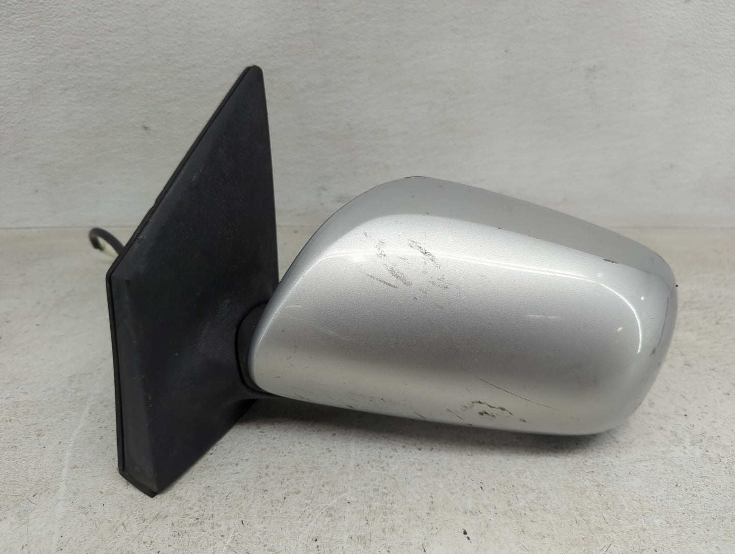 2009-2013 Toyota Corolla Driver Side View Mirror - Left Door Mirror OEM Used - Oemusedautoparts1.com