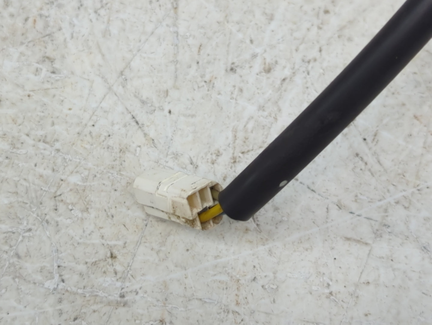 2009-2013 Toyota Corolla Driver Side View Mirror - Left Door Mirror OEM Used - Oemusedautoparts1.com