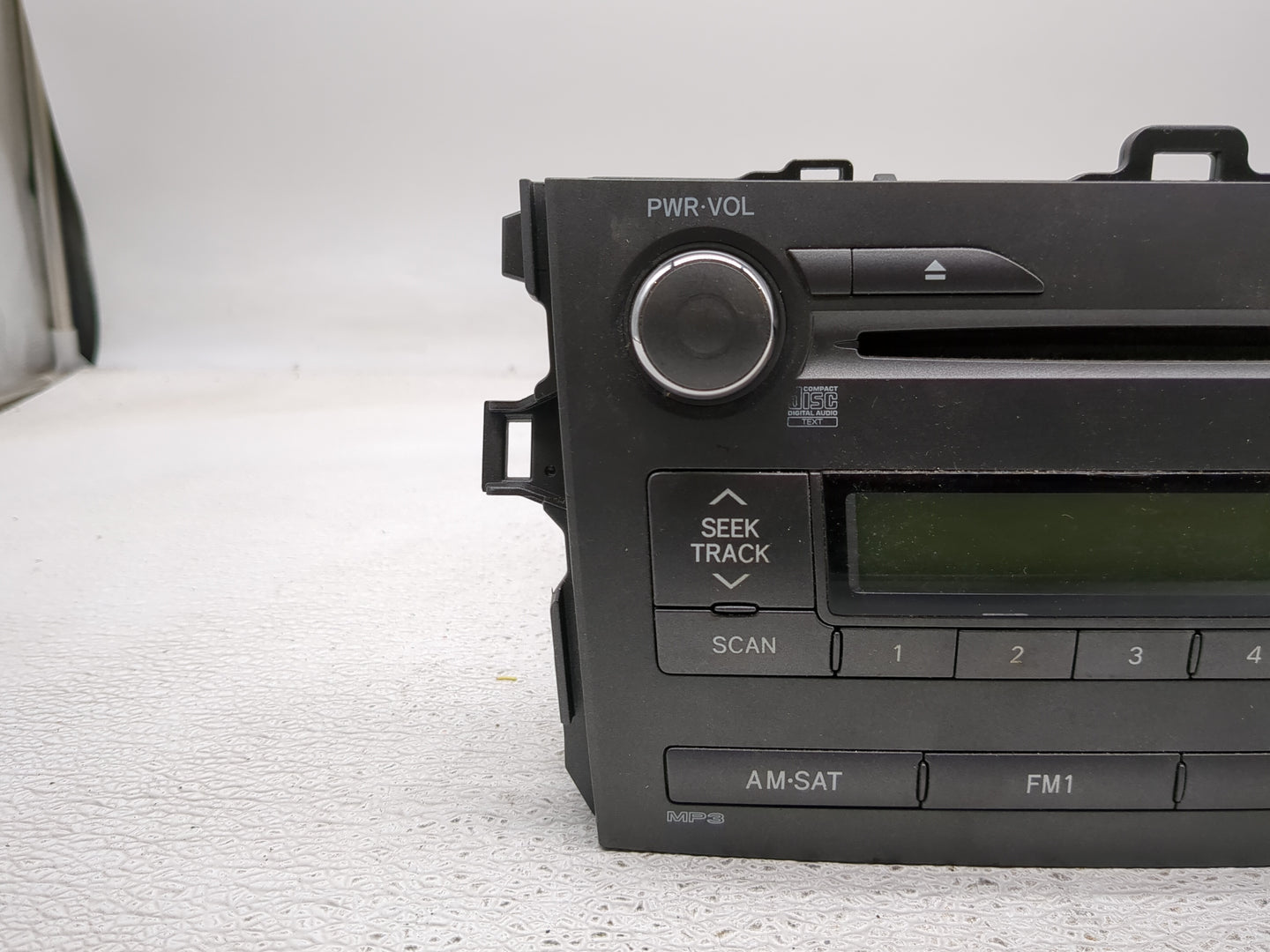 2009-2010 Toyota Corolla Radio AM FM Cd Player Receiver Replacement Fits Fits 2009 2010 OEM Used Auto Parts - Oemusedautopar