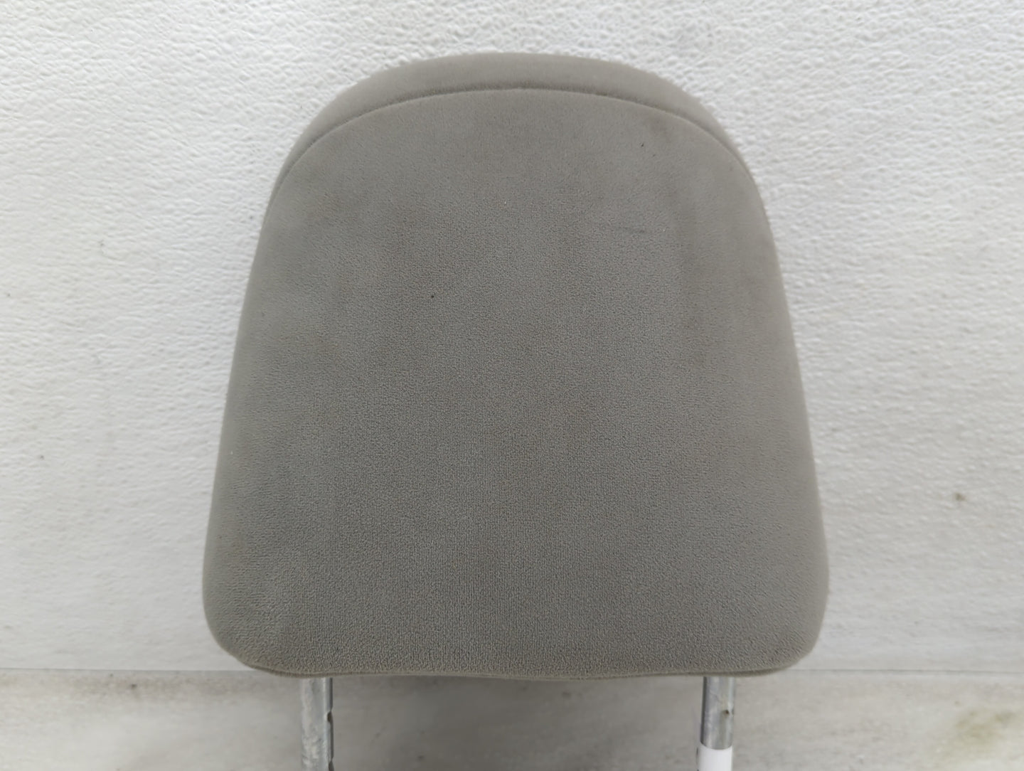 2009-2010 Toyota Corolla Headrest Head Rest Front Driver Passenger Seat Fits Fits 2009 2010 OEM Used Auto Parts - Oemusedaut