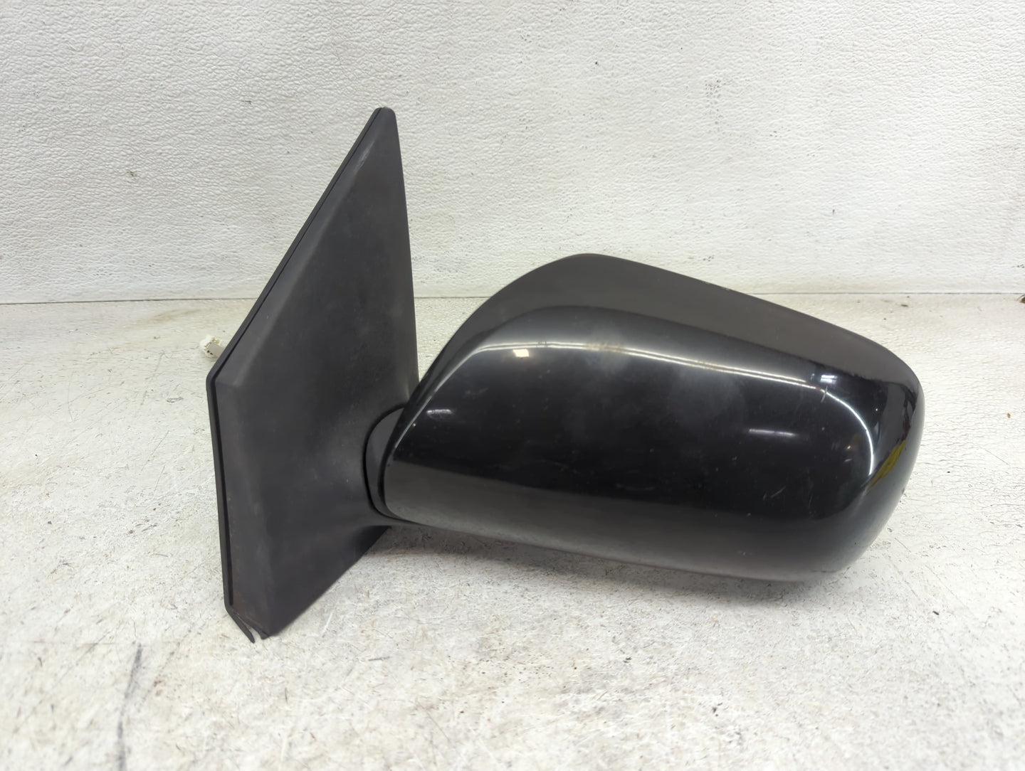 2009-2013 Toyota Corolla Driver Side View Mirror - Left Door Mirror OEM Used - Oemusedautoparts1.com