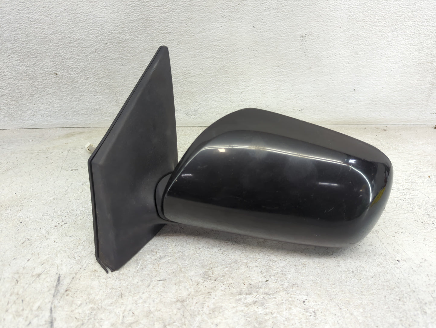 2009-2013 Toyota Corolla Driver Side View Mirror - Left Door Mirror OEM Used - Oemusedautoparts1.com