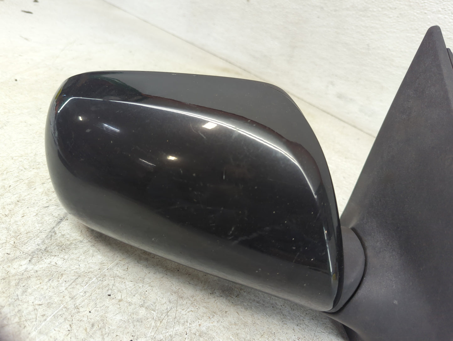 2009-2013 Toyota Corolla Passenger Side View Mirror - Right Door Mirror OEM Used - Oemusedautoparts1.com