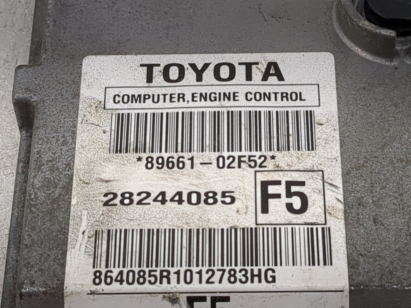 2009-2010 Toyota Corolla PCM Engine Control Computer ECU ECM PCU OEM P/N:89661-02F52 28244085 Fits Fits 2009 2010 OEM Used A