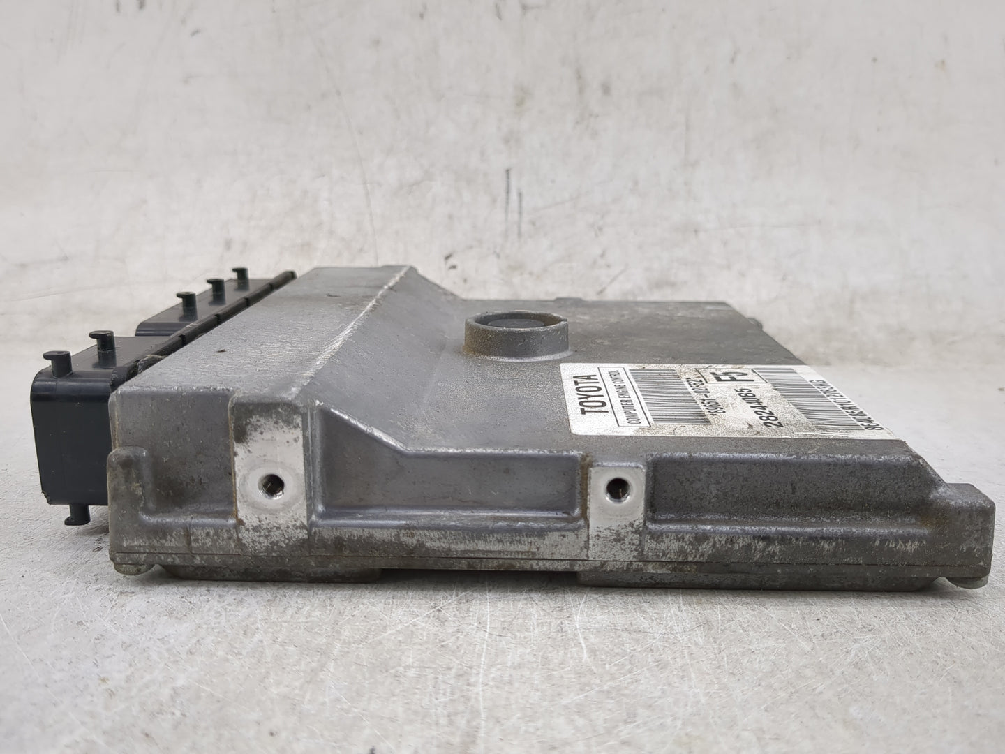 2009-2010 Toyota Corolla PCM Engine Control Computer ECU ECM PCU OEM P/N:89661-02F52 28244085 Fits Fits 2009 2010 OEM Used A