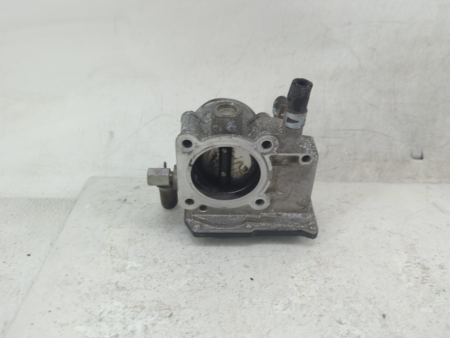 2010 Toyota Corolla Throttle Body P/N:22030-0T070 Fits OEM Used Auto Parts - Oemusedautoparts1.com