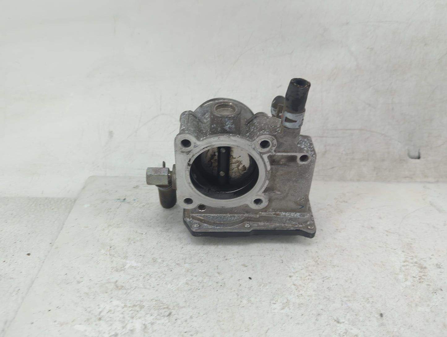 2010 Toyota Corolla Throttle Body P/N:22030-0T070 Fits OEM Used Auto Parts - Oemusedautoparts1.com