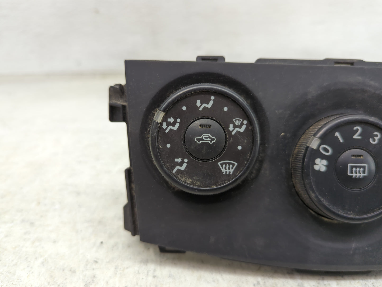 2010 Toyota Corolla Climate Control Module Temperature AC/Heater Replacement Fits OEM Used Auto Parts - Oemusedautoparts1.co