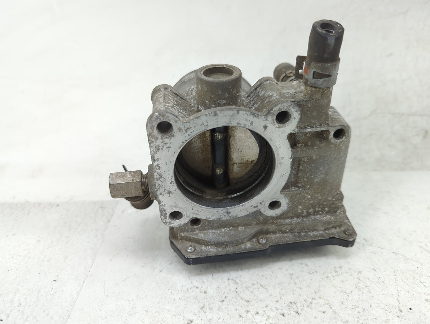 2010 Toyota Corolla Throttle Body P/N:22030-0T070 Fits OEM Used Auto Parts - Oemusedautoparts1.com