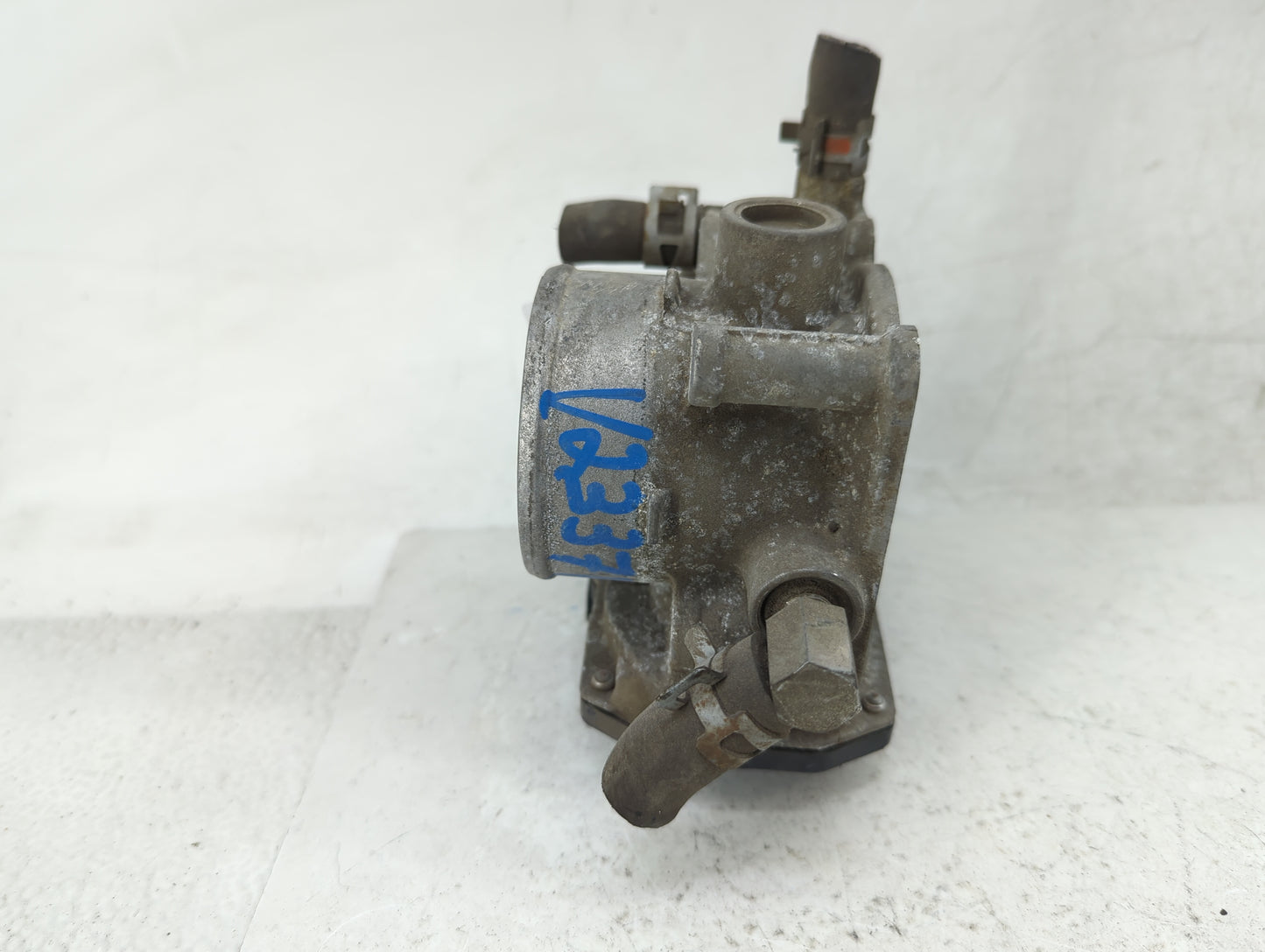 2010 Toyota Corolla Throttle Body P/N:22030-0T070 Fits OEM Used Auto Parts - Oemusedautoparts1.com