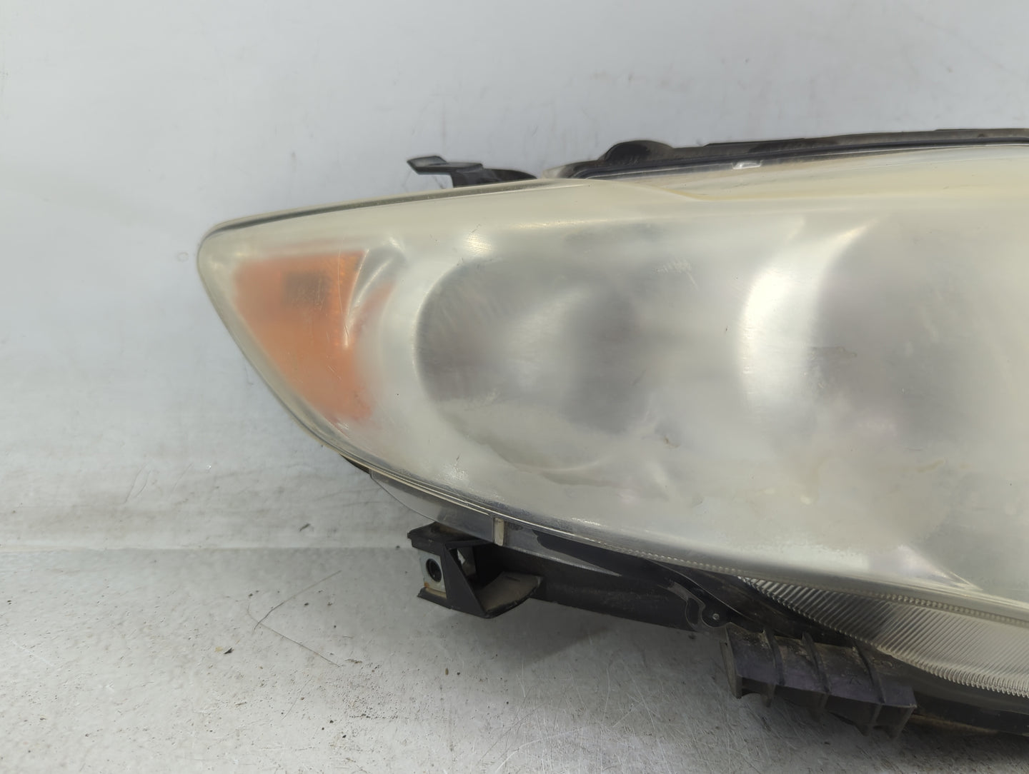 2009-2010 Toyota Corolla Driver Left Oem Head Light Headlight Lamp - Oemusedautoparts1.com