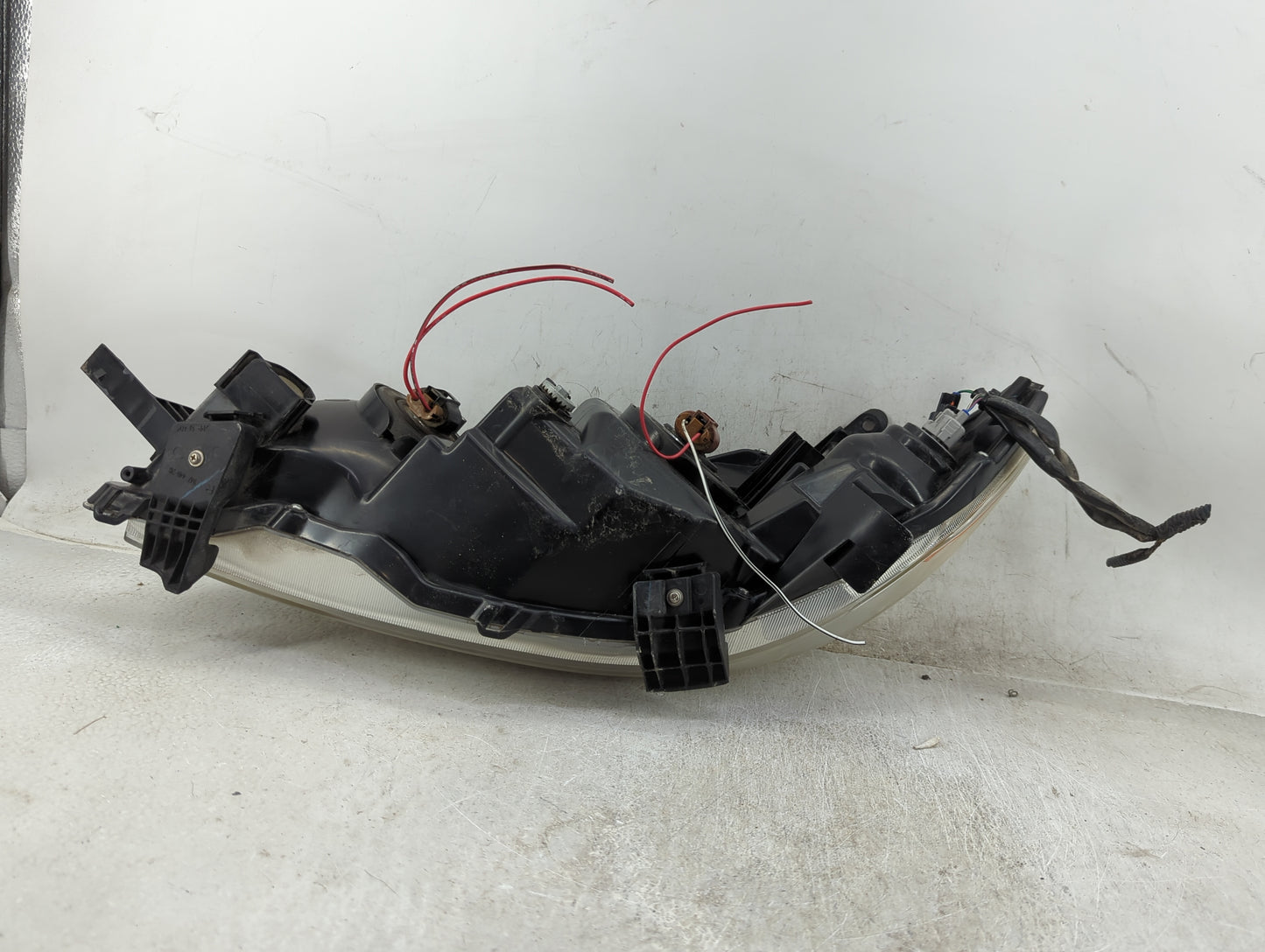 2009-2010 Toyota Corolla Passenger Right Oem Head Light Headlight Lamp - Oemusedautoparts1.com