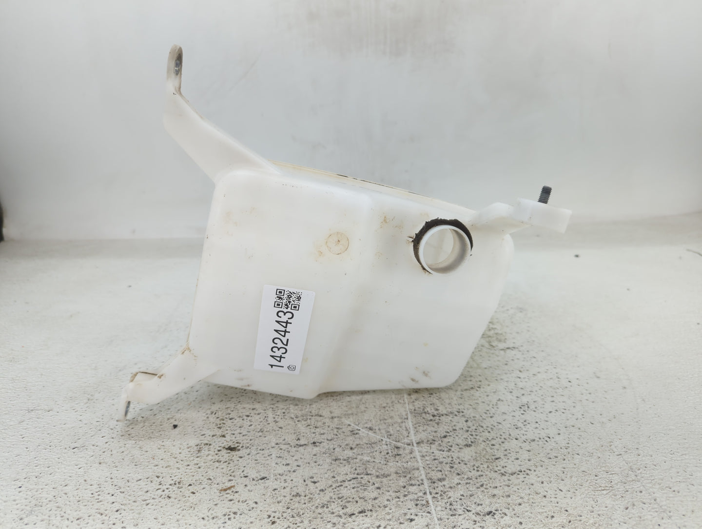2009-2013 Toyota Corolla Windshield Washer Fluid Reservoir Bottle Oem - Oemusedautoparts1.com