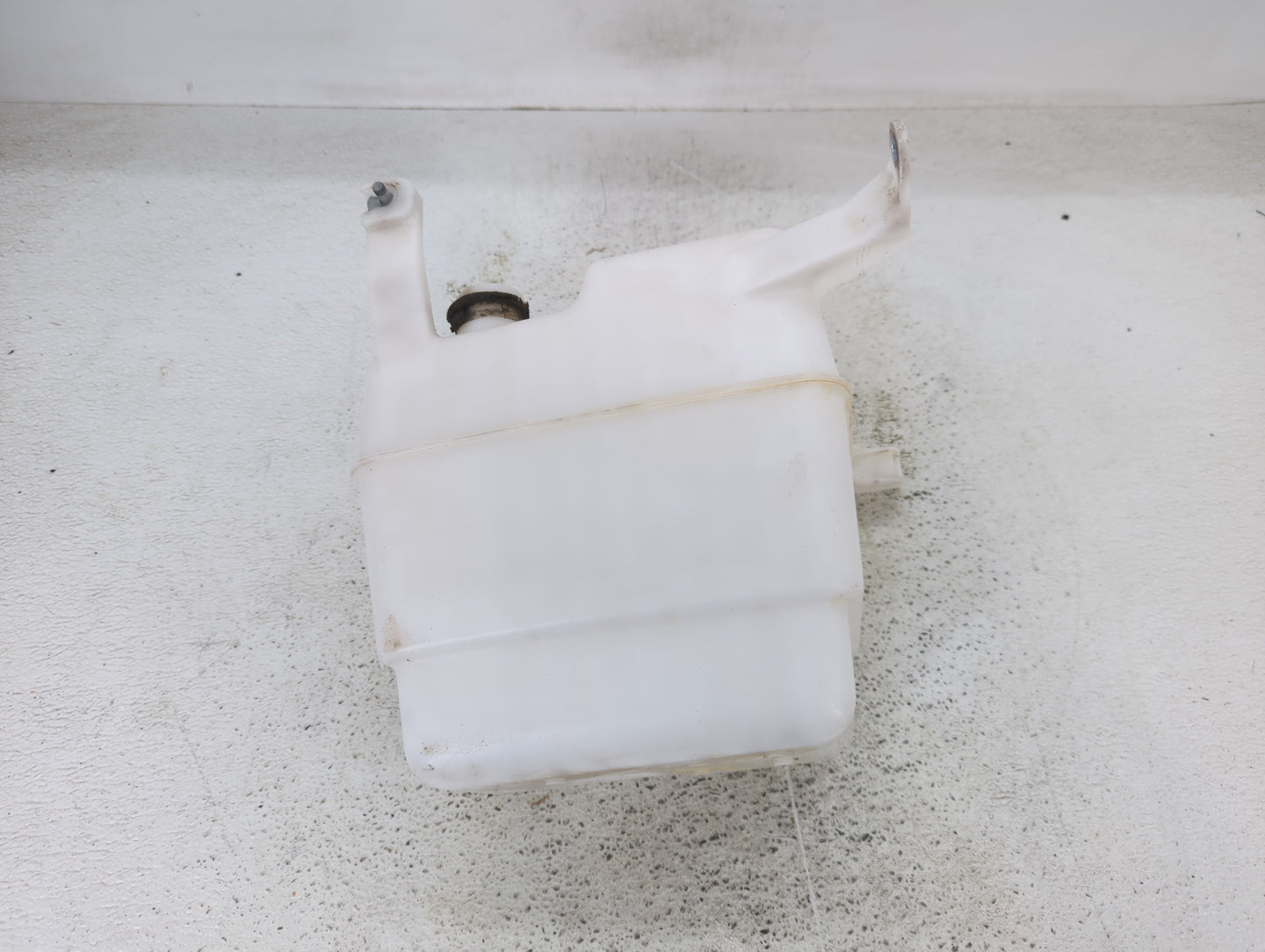 2009-2013 Toyota Corolla Windshield Washer Fluid Reservoir Bottle Oem - Oemusedautoparts1.com