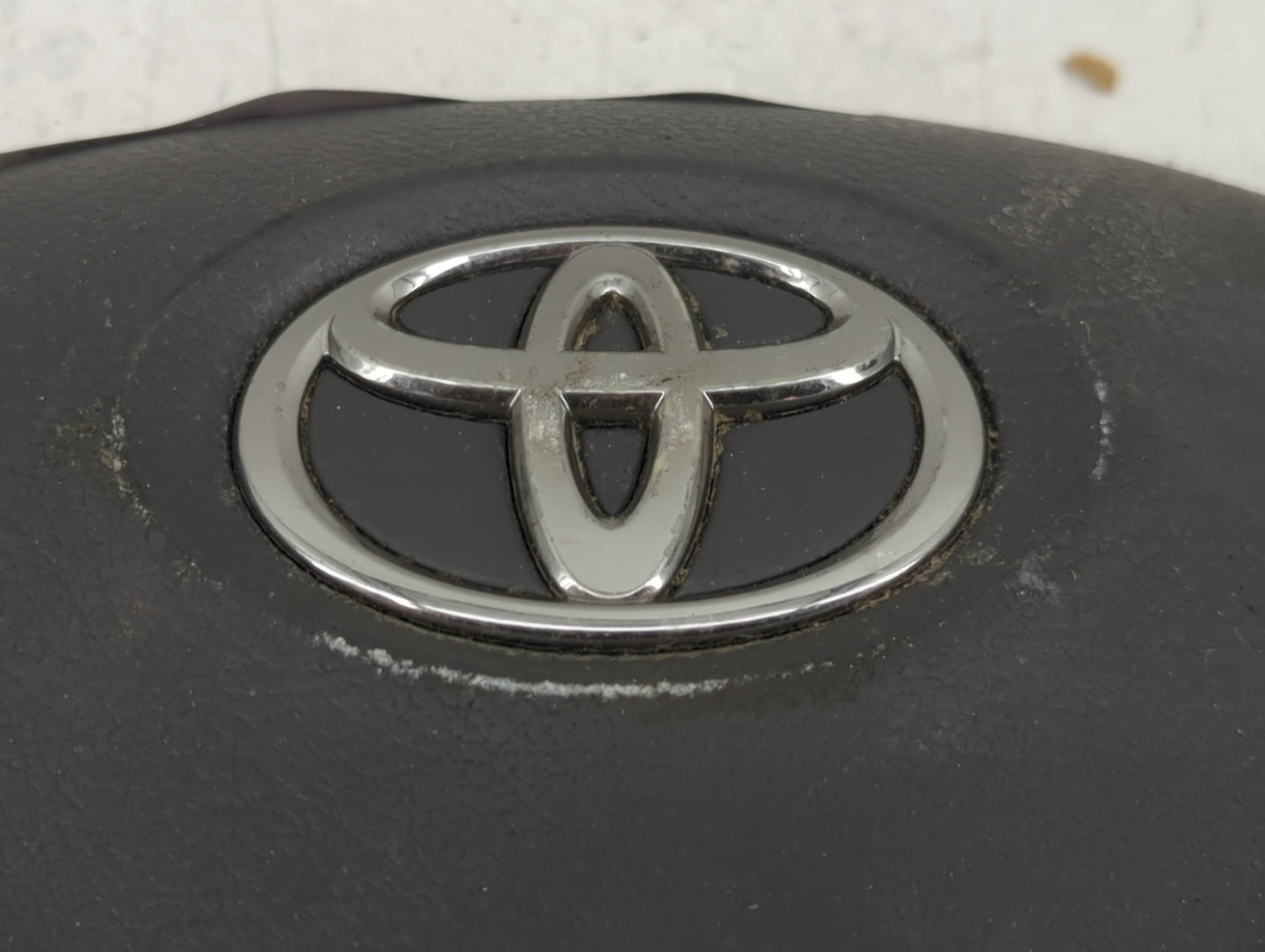 2010 Toyota Corolla Air Bag Driver Left Steering Wheel Mounted P/N:Z30M0365067 Fits OEM Used Auto Parts - Oemusedautoparts1.