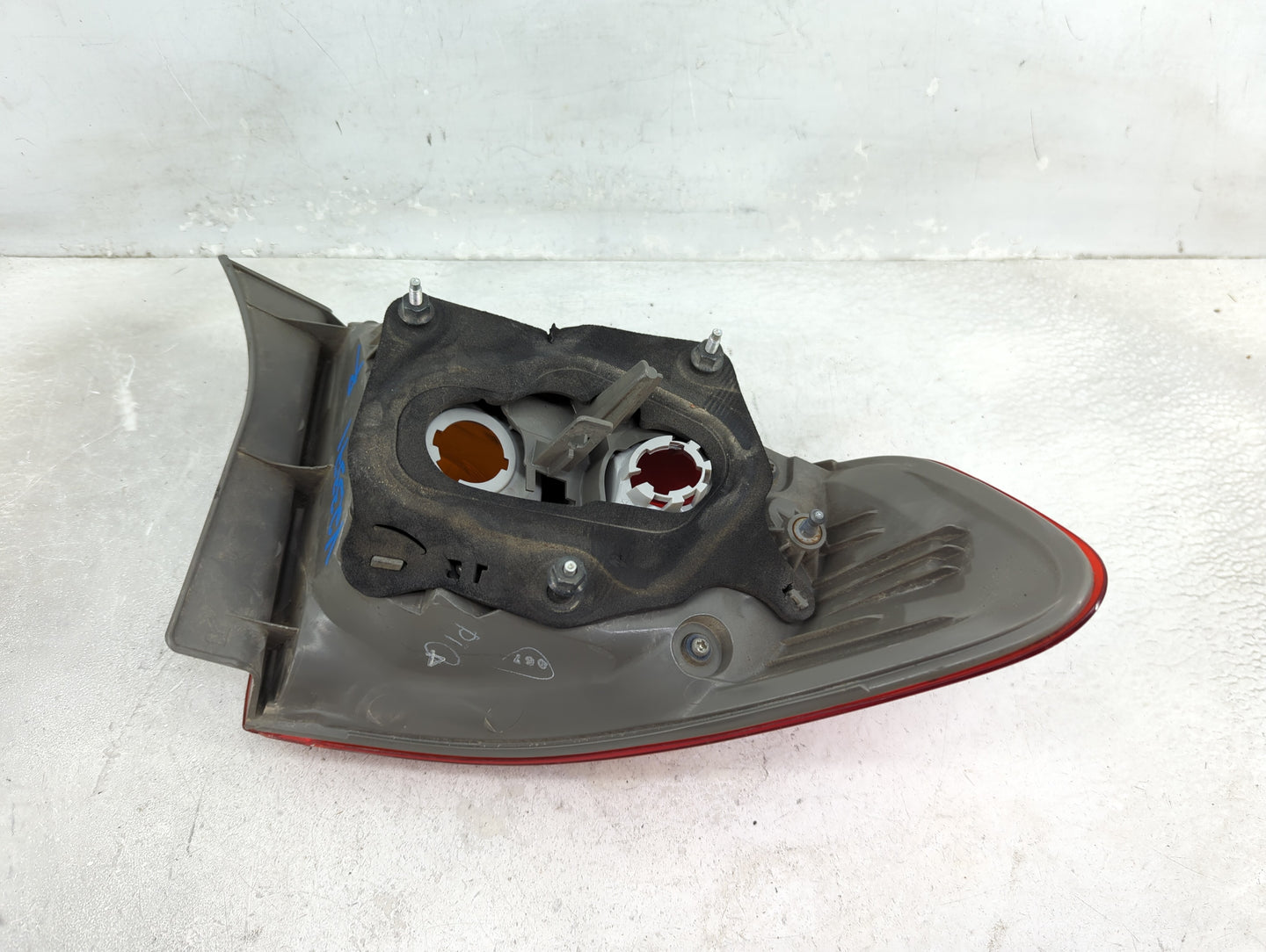 2009-2010 Toyota Corolla Tail Light Assembly Passenger Right OEM Fits Fits 2009 2010 OEM Used Auto Parts - Oemusedautoparts1