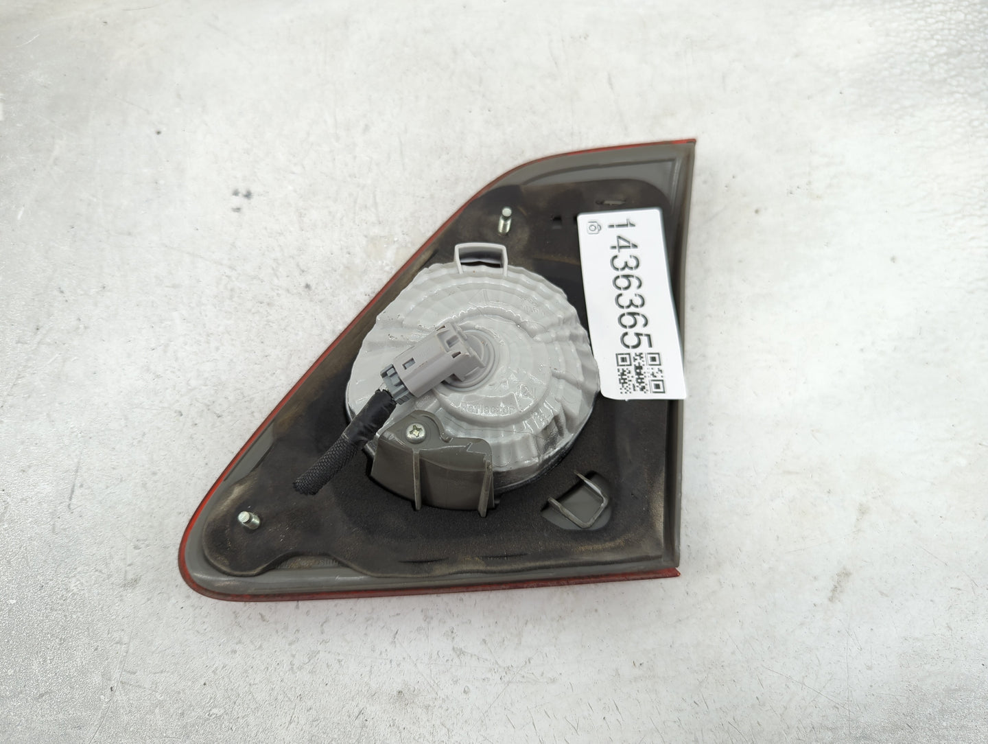 2009-2010 Toyota Corolla Tail Light Assembly Passenger Right OEM Fits Fits 2009 2010 OEM Used Auto Parts - Oemusedautoparts1