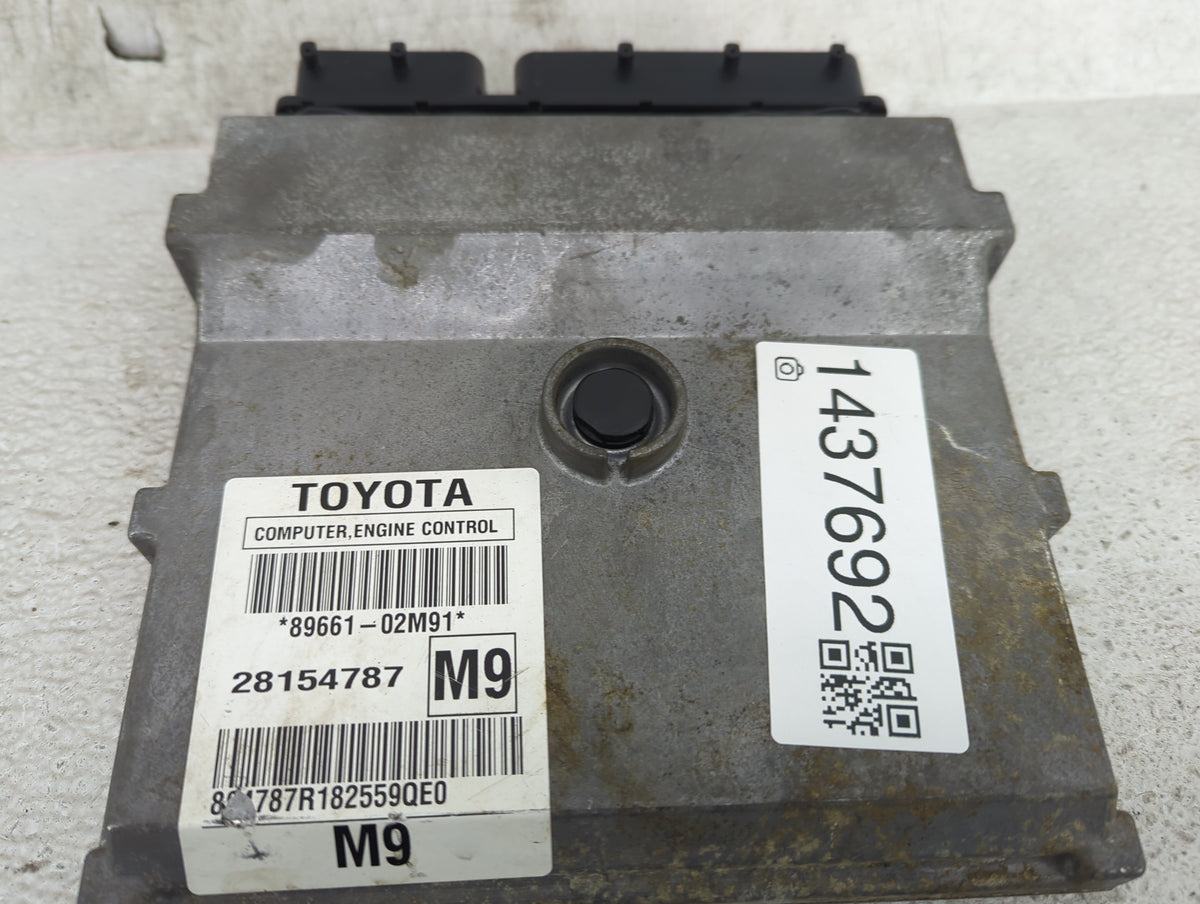 2009-2010 Toyota Corolla PCM Engine Control Computer ECU ECM PCU OEM P/N:89661-02M91 Fits Fits 2009 2010 OEM Used Auto Parts