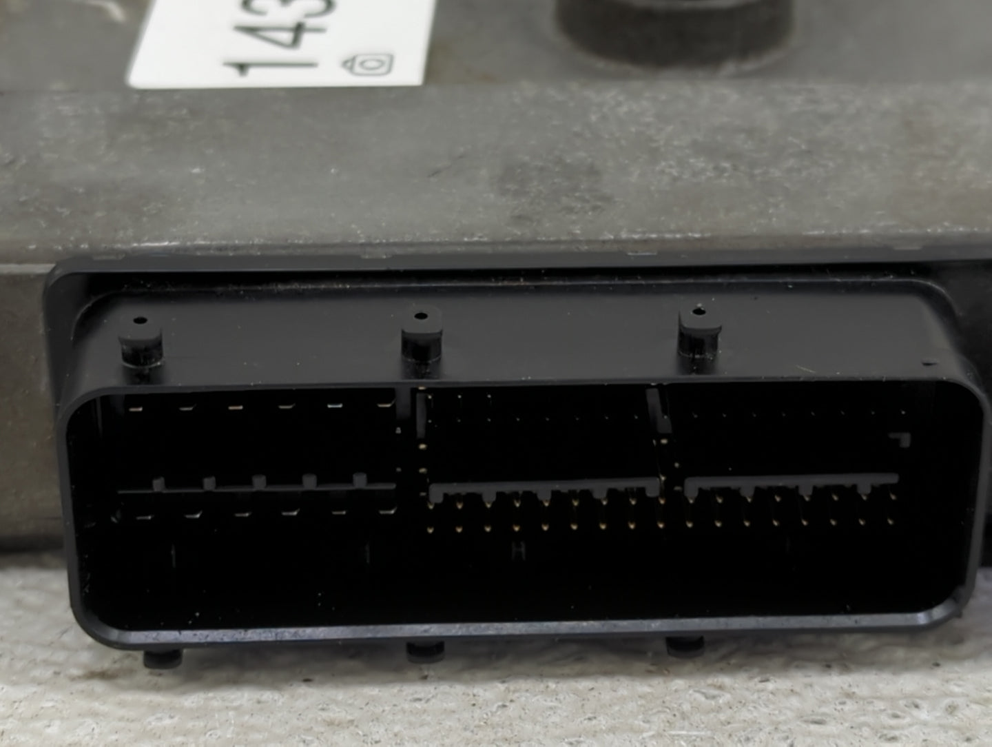 2009-2010 Toyota Corolla PCM Engine Control Computer ECU ECM PCU OEM P/N:89661-02M91 Fits Fits 2009 2010 OEM Used Auto Parts
