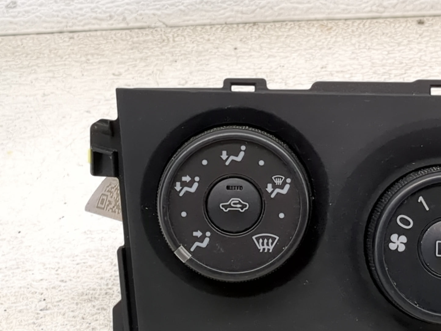2009-2013 Toyota Corolla Climate Control Module Temperature AC/Heater Replacement Fits Fits 2009 2010 2011 2012 2013 OEM Use