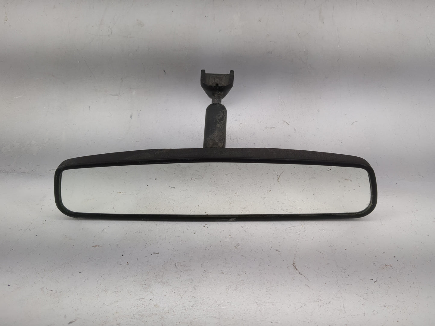 2009-2016 Toyota Corolla Interior Rear View Mirror Replacement OEM P/N:011083 Fits OEM Used Auto Parts - Oemusedautoparts1.c