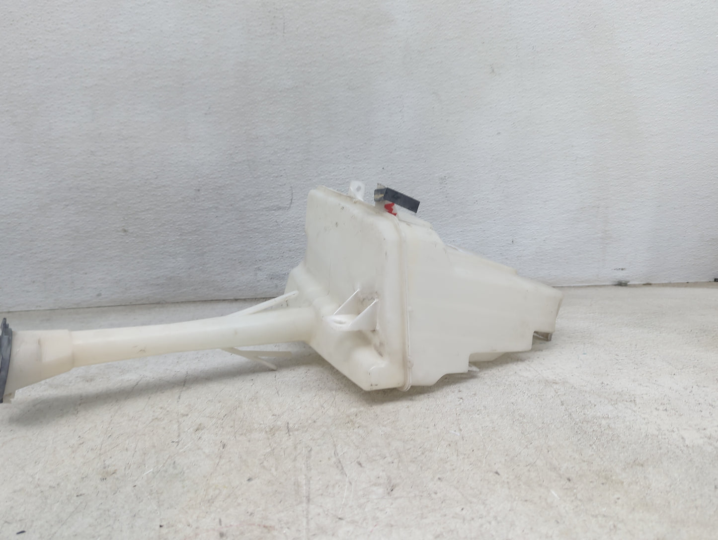 2009-2013 Toyota Corolla Windshield Washer Fluid Reservoir Bottle Oem 1478832 - Oemusedautoparts1.com