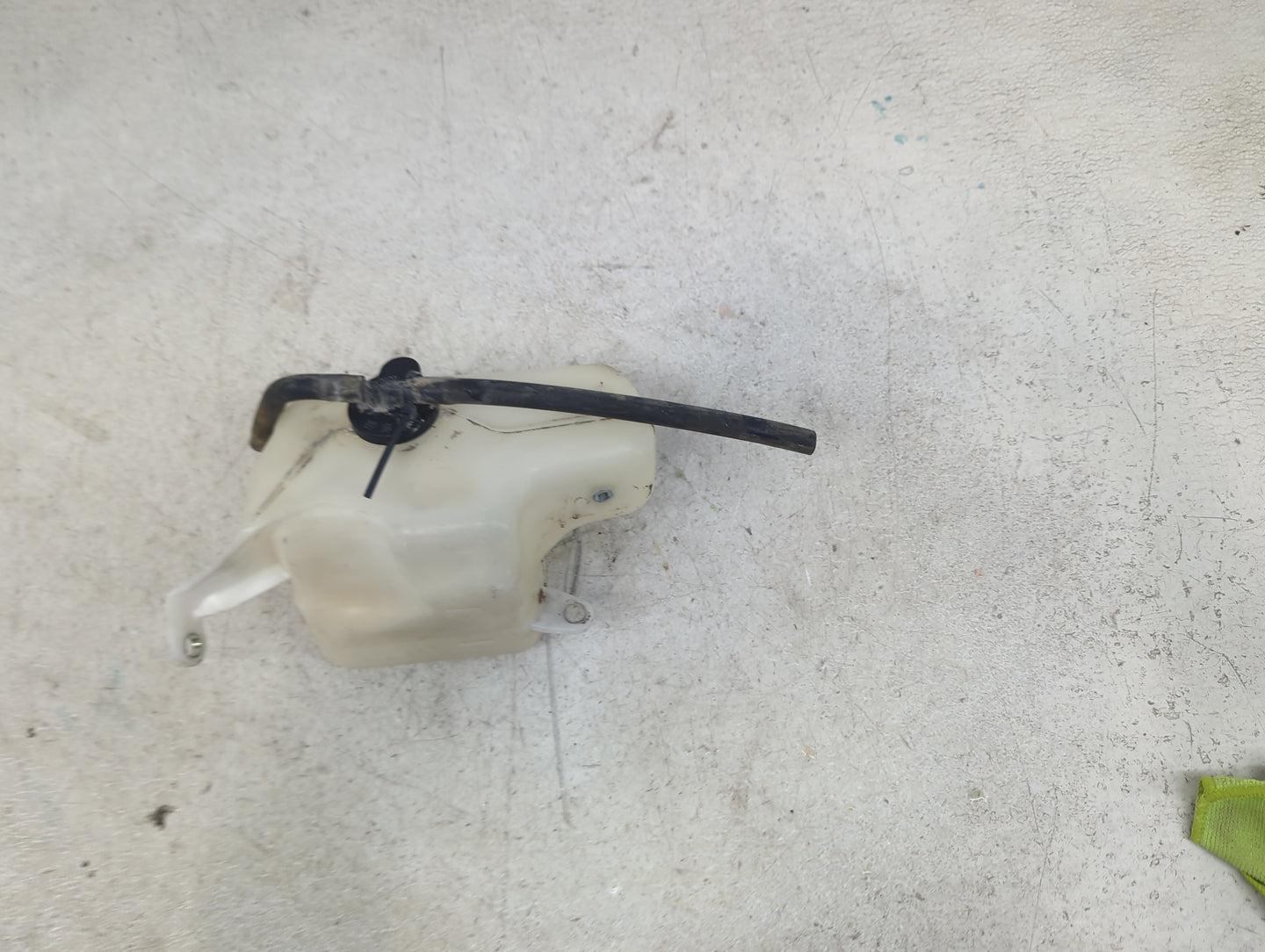 2009-2013 Toyota Corolla Radiator Coolant Overflow Expansion Tank Bottle 1479006 - Oemusedautoparts1.com