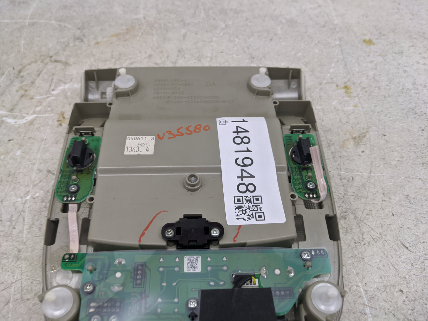 2009-2013 Toyota Corolla Overhead Roof Console 1481948 - Oemusedautoparts1.com