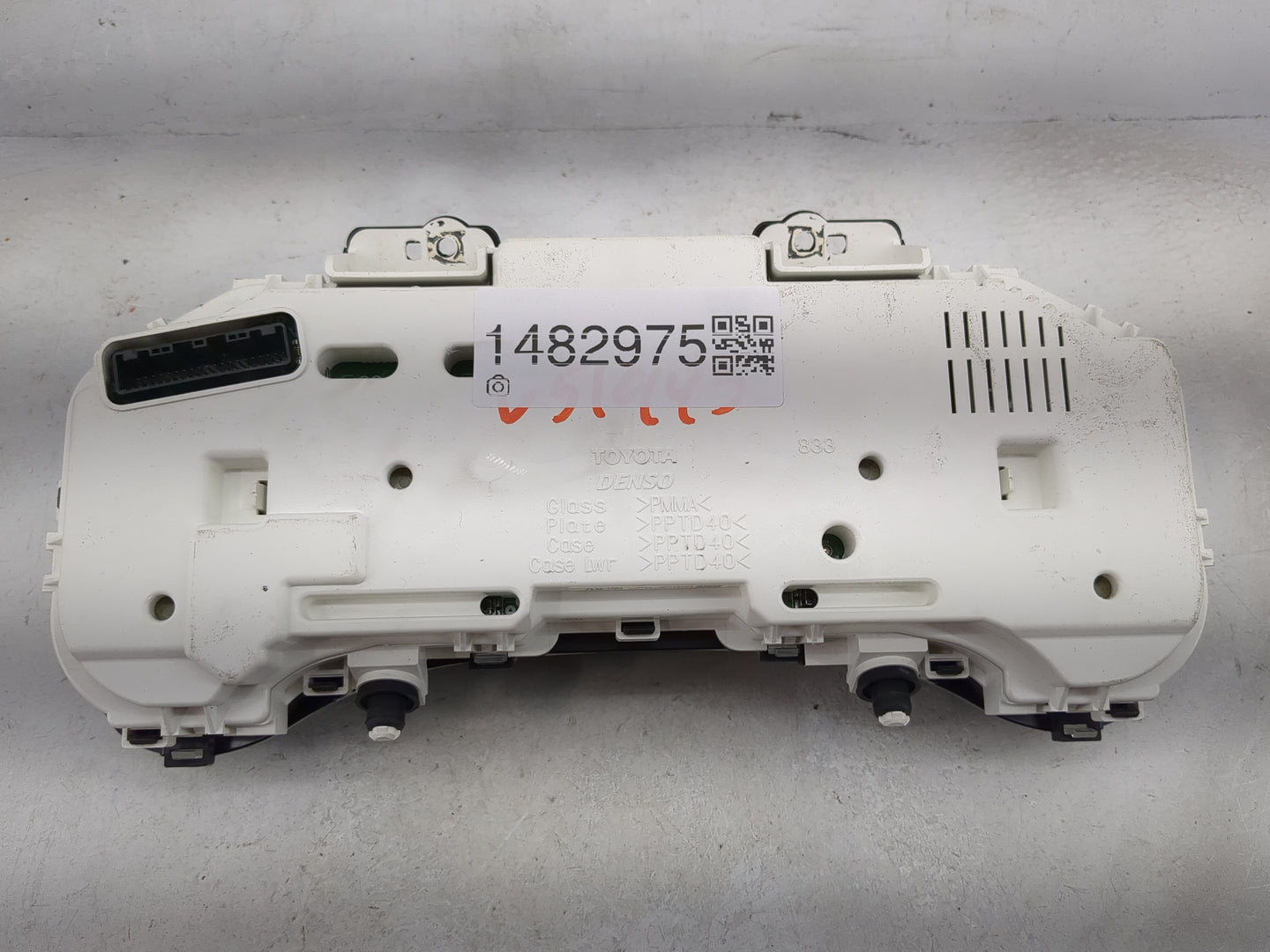 2010 Toyota Corolla Instrument Cluster Speedometer Gauges P/N:83800-02V61-00 TN157550-1480 Miles: Fits OEM Used Auto Parts -