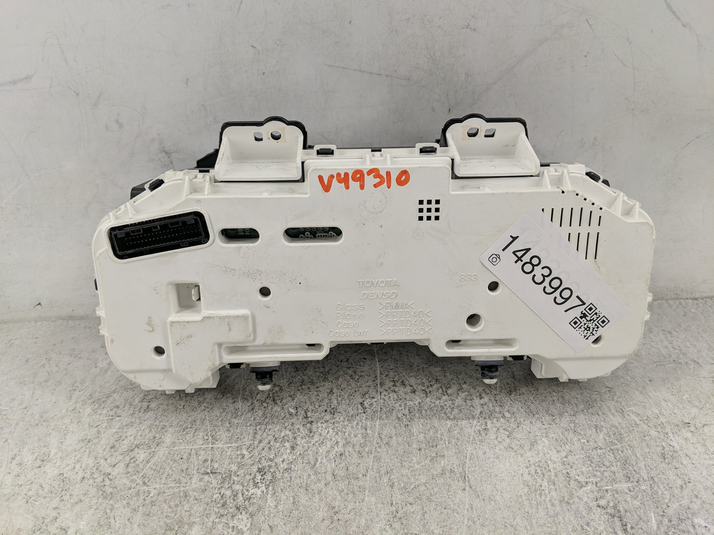 2010 Toyota Corolla Instrument Cluster Speedometer Gauges P/N:83800-02V61-00 TN157550-1480 Miles: Fits OEM Used Auto Parts -
