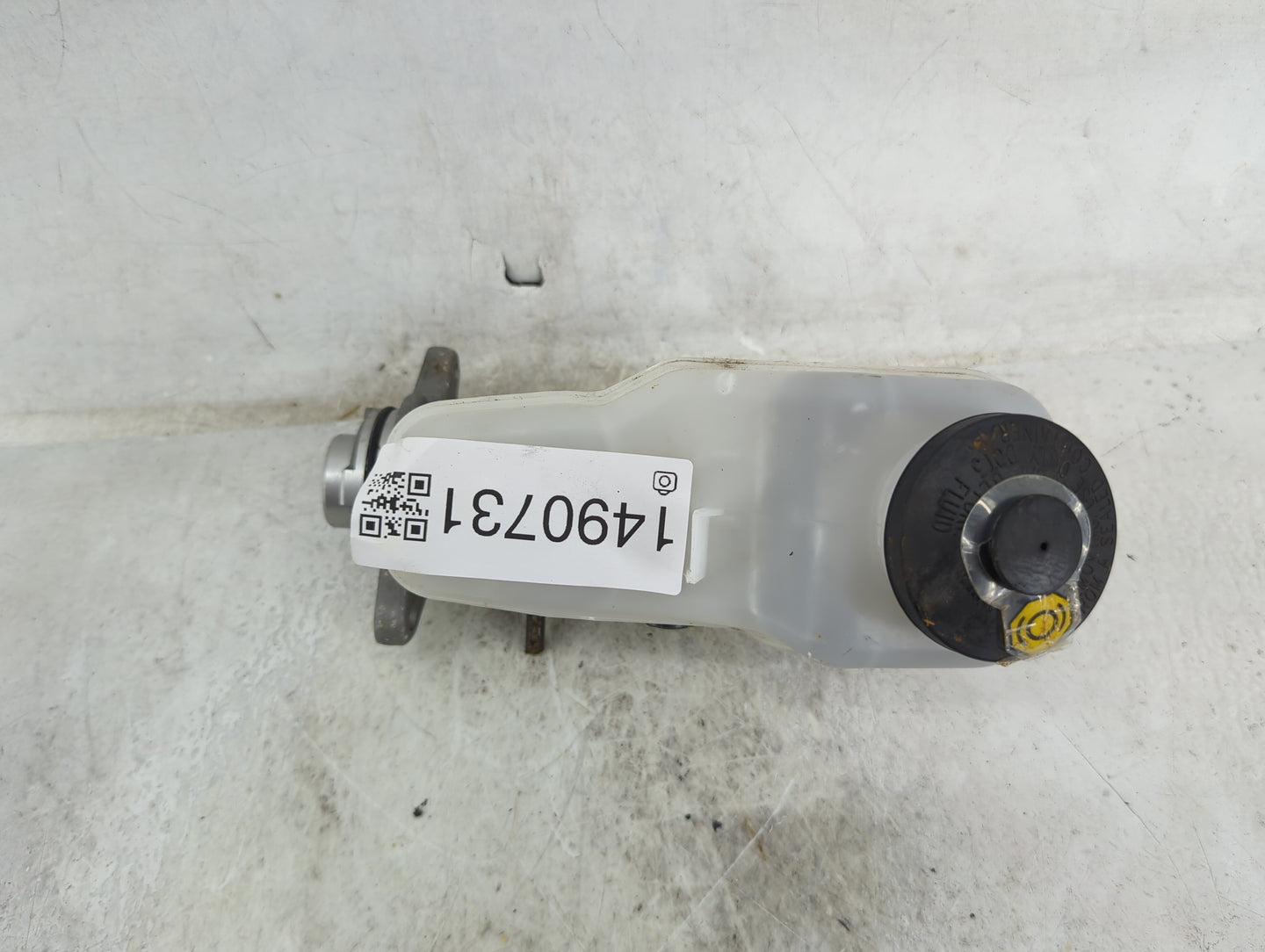 2009-2010 Toyota Corolla Brake Master Cylinder 1490731 - Oemusedautoparts1.com