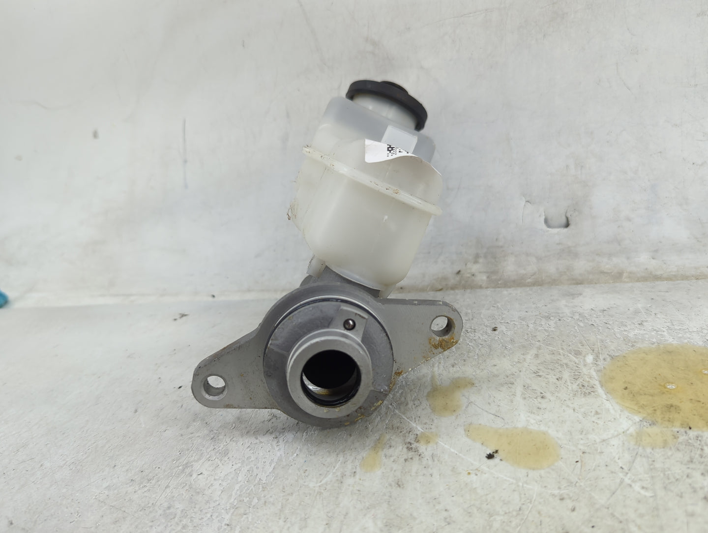 2009-2010 Toyota Corolla Brake Master Cylinder 1490731 - Oemusedautoparts1.com