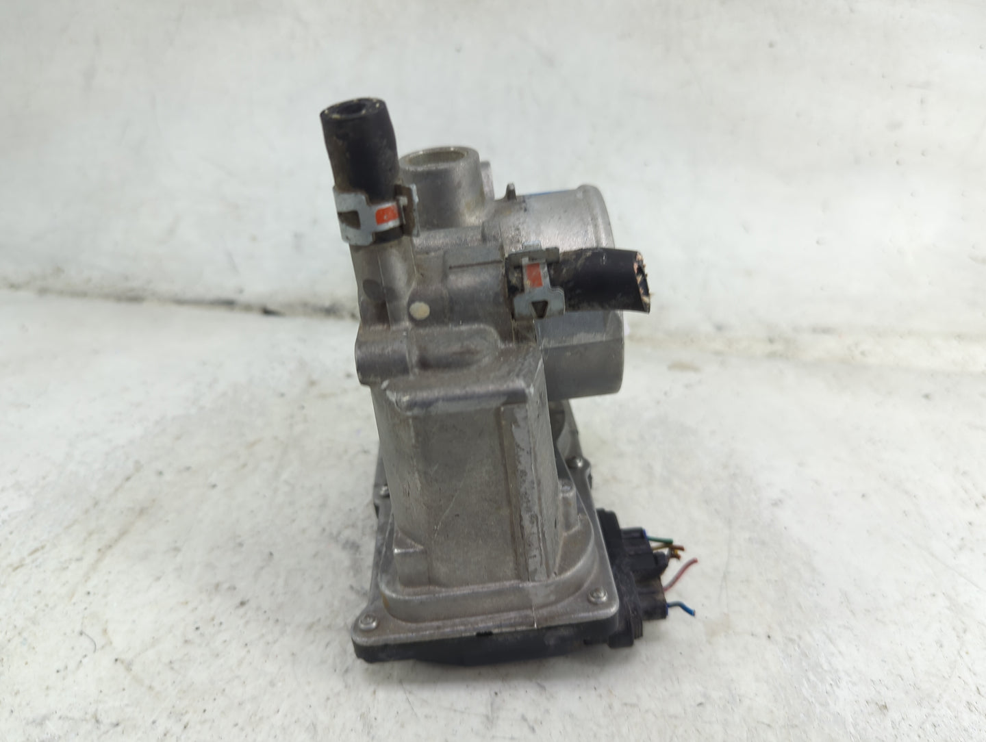 2010 Toyota Corolla Throttle Body P/N:22030-0T070 Fits OEM Used Auto Parts - Oemusedautoparts1.com