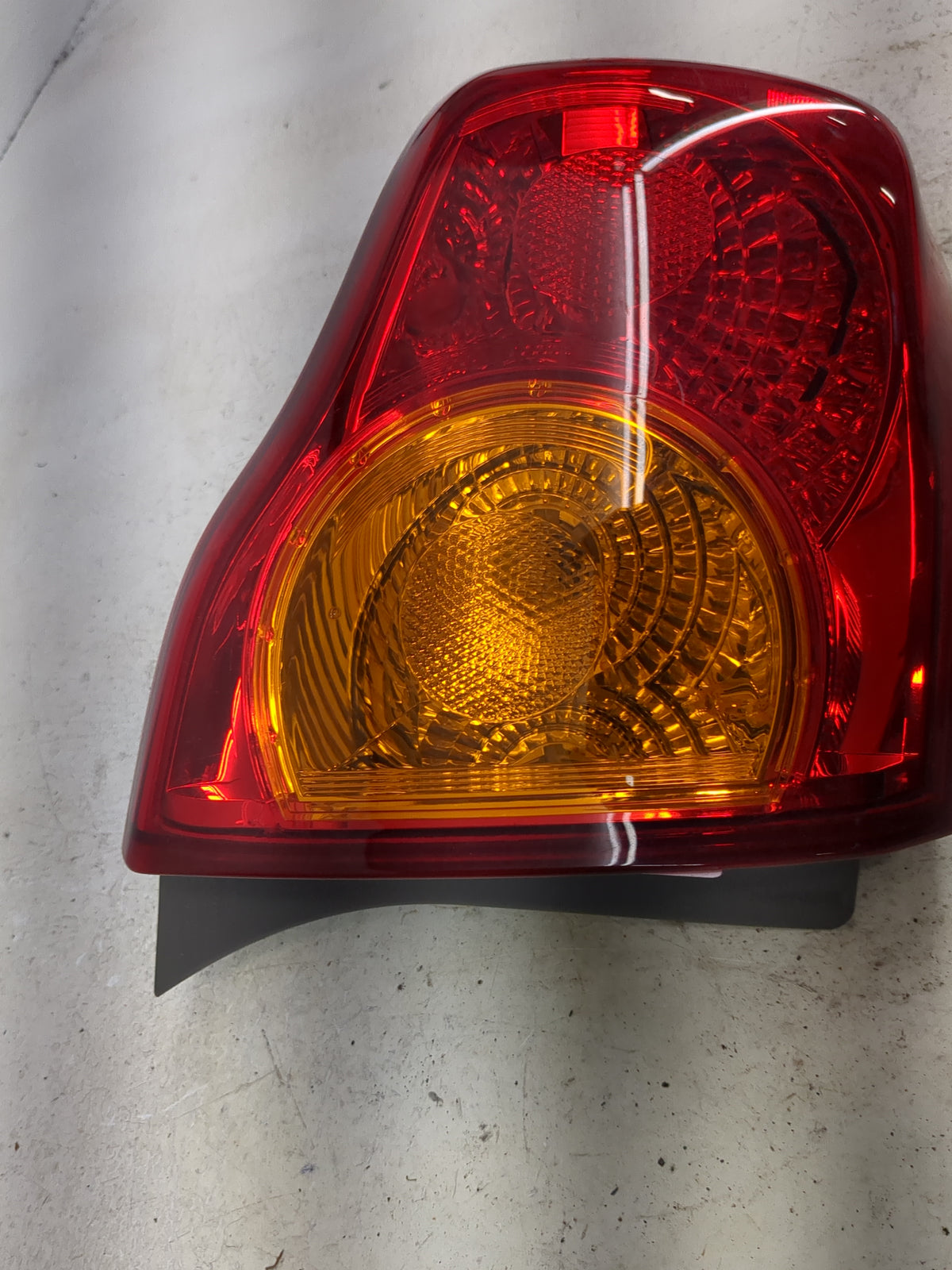 2009-2010 Toyota Corolla Tail Light Assembly Driver Left OEM Fits Fits 2009 2010 OEM Used Auto Parts - Oemusedautoparts1.com