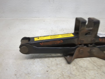 2010 Toyota Corolla Spare Scissor Car Jack 1513354