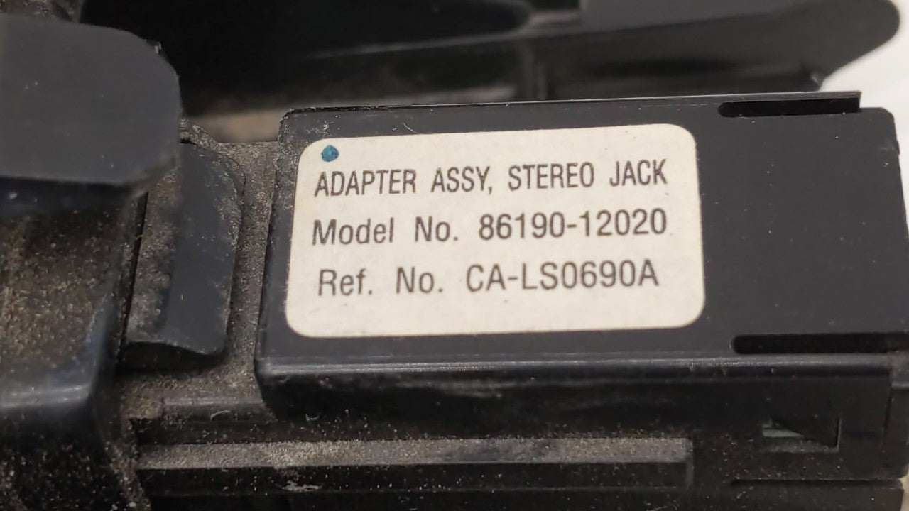 2020 Toyota C-hr AUX and Display Clock - Oemusedautoparts1.com