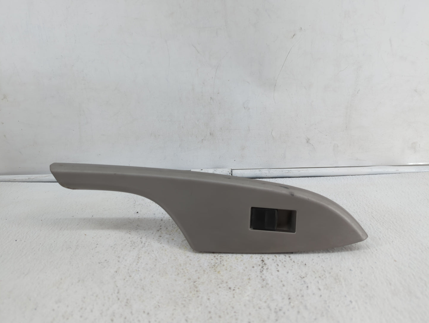 2010 Toyota Corolla Passenger Right Rear Power Window Switch 74271-02260 - Oemusedautoparts1.com