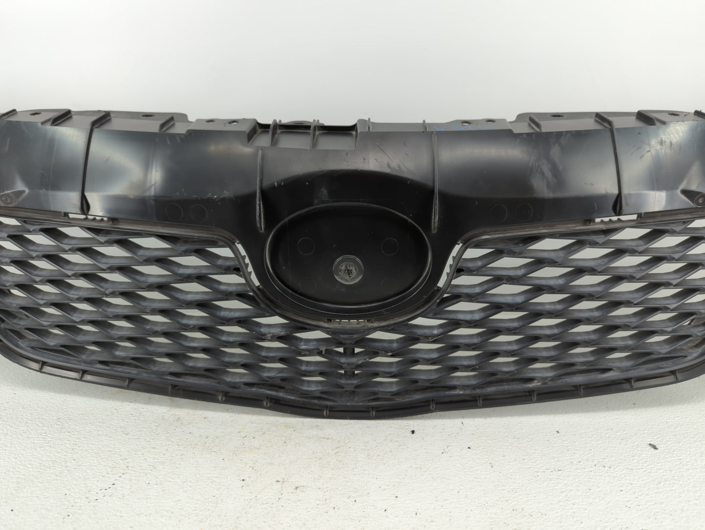 2009-2010 Toyota Corolla Front Grille Bumper Not Included Black - Oemusedautoparts1.com