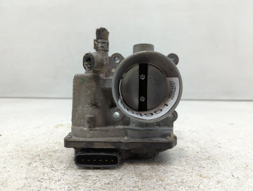2009-2010 Toyota Corolla Throttle Body P/N:22030-0T040 Fits Fits 2009 2010 OEM Used Auto Parts - Oemusedautoparts1.com