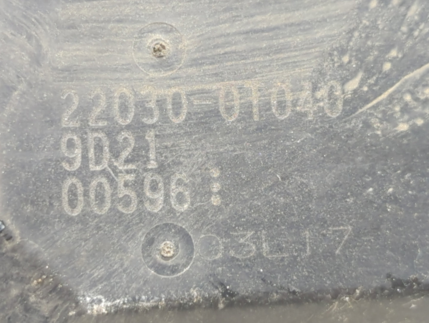 2009-2010 Toyota Corolla Throttle Body P/N:22030-0T040 Fits Fits 2009 2010 OEM Used Auto Parts - Oemusedautoparts1.com