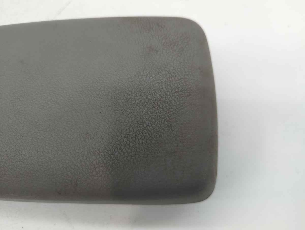 2009-2010 Toyota Corolla Center Console Armrest Cover Lid 662376 - Oemusedautoparts1.com