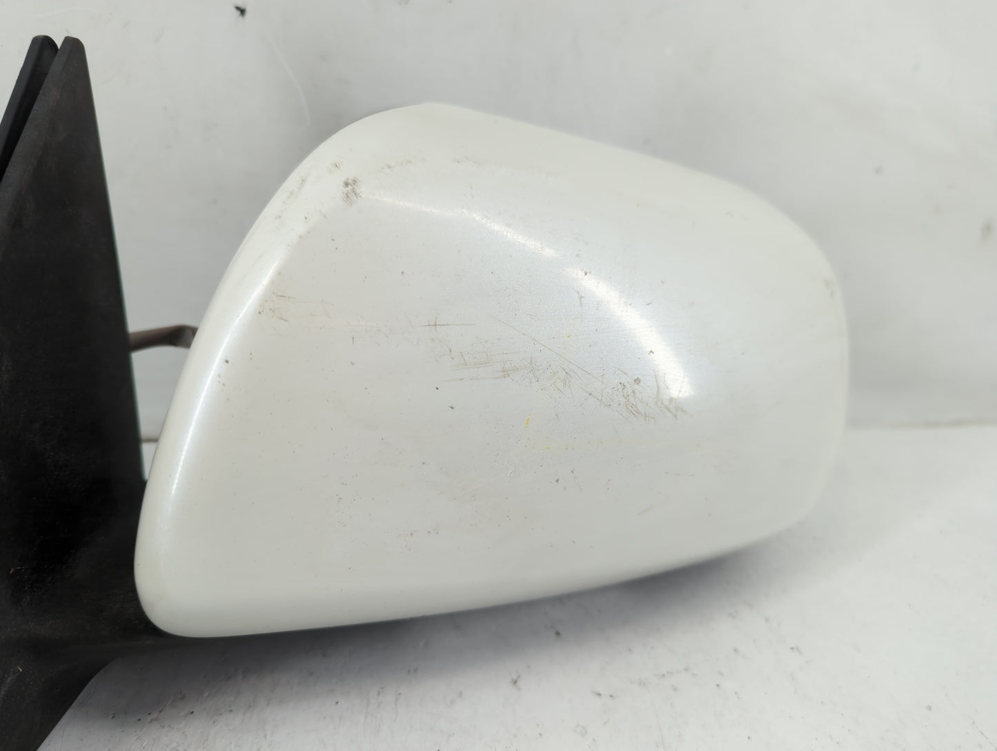 2008-2013 Toyota Highlander Driver Side View Mirror - Left Door Mirror OEM Used - Oemusedautoparts1.com