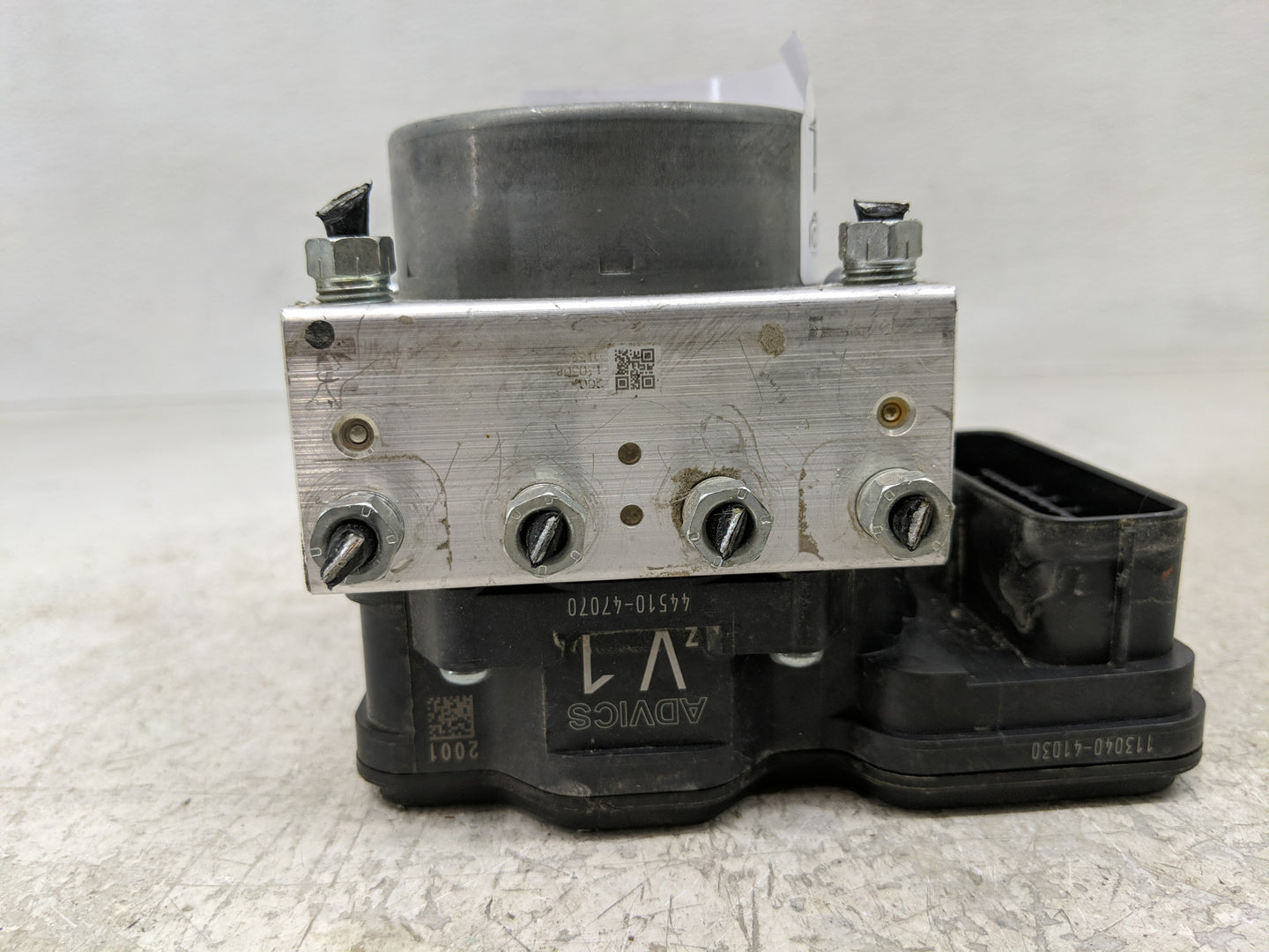 2009-2010 Toyota Highlander ABS Pump Control Module Replacement P/N:44510-47070 Fits Fits 2009 2010 OEM Used Auto Parts - Oe