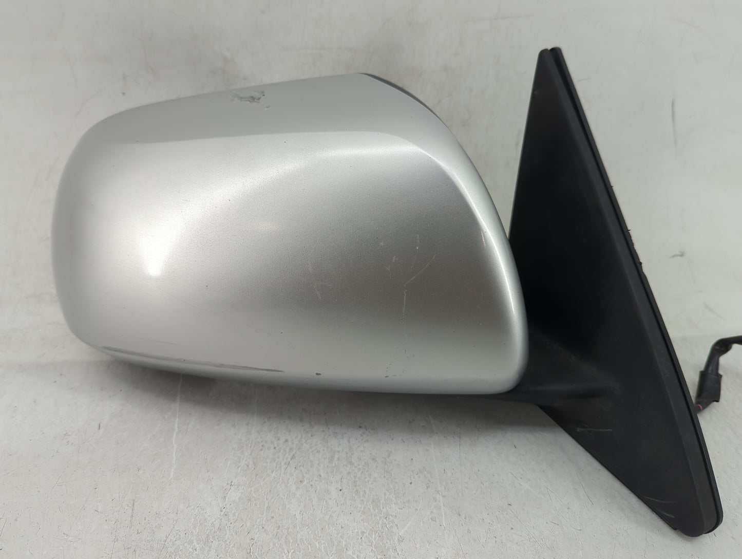 2008-2013 Toyota Highlander Passenger Side View Mirror - Right Door Mirror OEM Used - Oemusedautoparts1.com