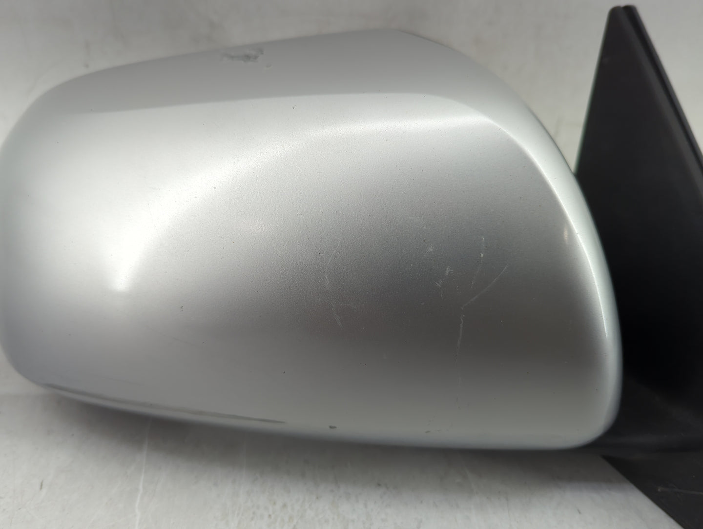 2008-2013 Toyota Highlander Passenger Side View Mirror - Right Door Mirror OEM Used - Oemusedautoparts1.com