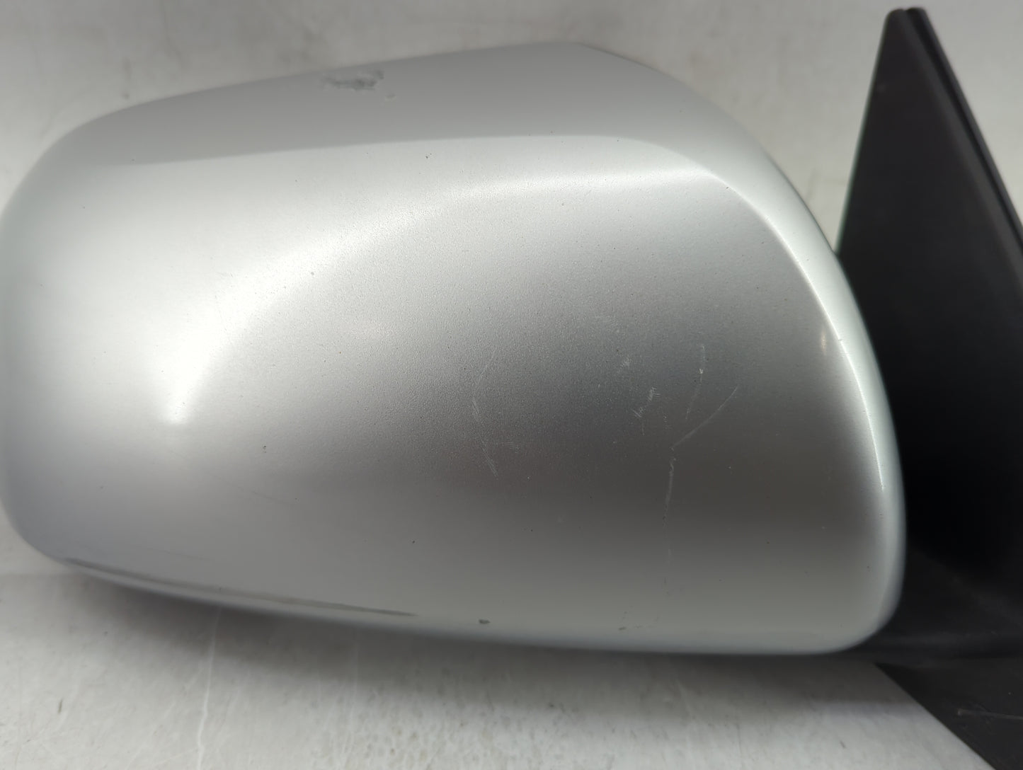 2008-2013 Toyota Highlander Passenger Side View Mirror - Right Door Mirror OEM Used - Oemusedautoparts1.com