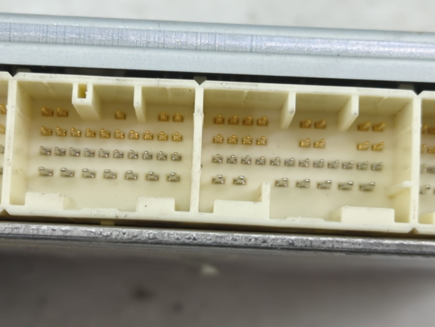 2009-2010 Toyota Highlander PCM Engine Control Computer ECU ECM PCU OEM P/N:89661-0E331 Fits Fits 2009 2010 OEM Used Auto Pa