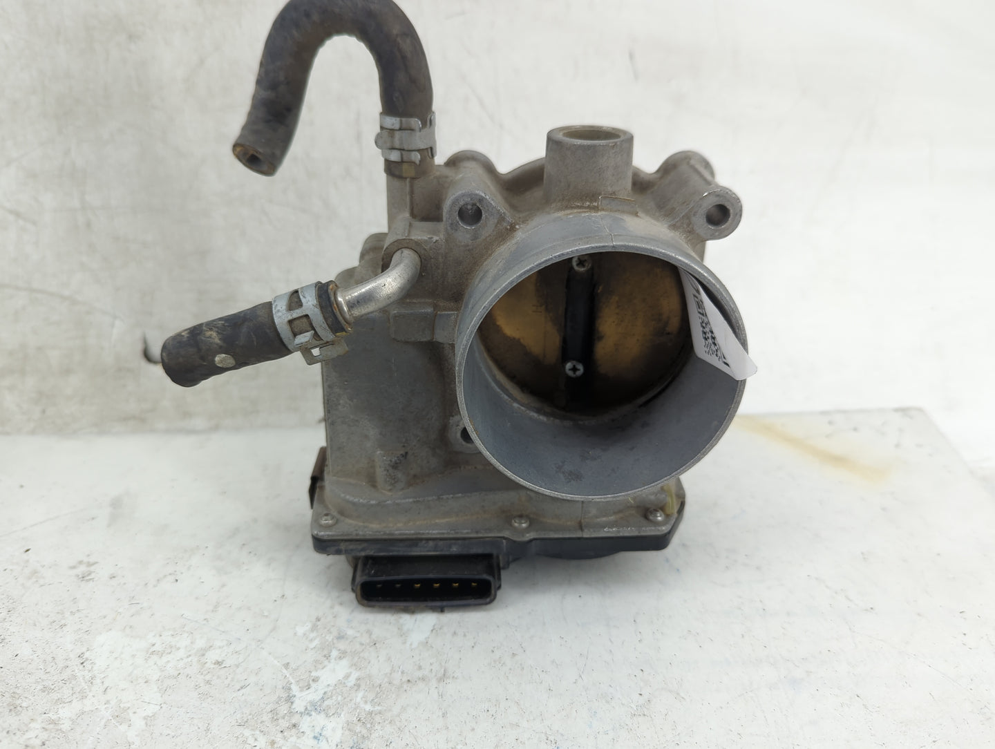 2004-2010 Toyota Highlander Throttle Body P/N:22030-20060 Fits Fits 2003 2004 2005 2006 2007 2008 2009 2010 OEM Used Auto Pa