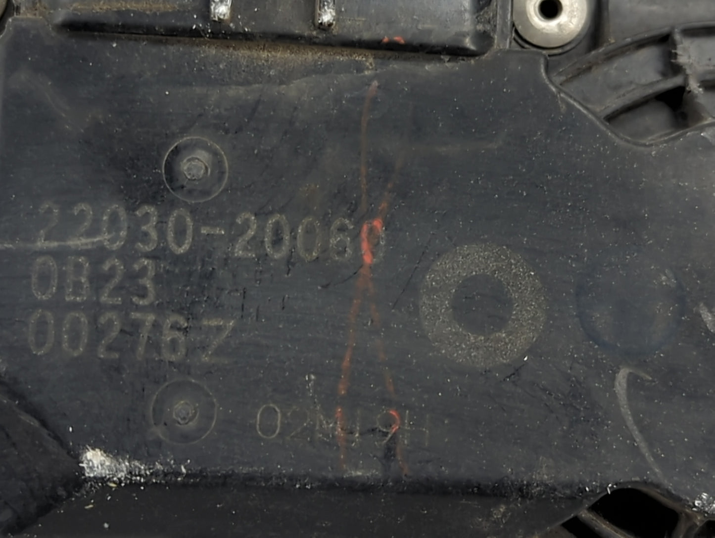 2004-2010 Toyota Highlander Throttle Body P/N:22030-20060 Fits Fits 2003 2004 2005 2006 2007 2008 2009 2010 OEM Used Auto Pa